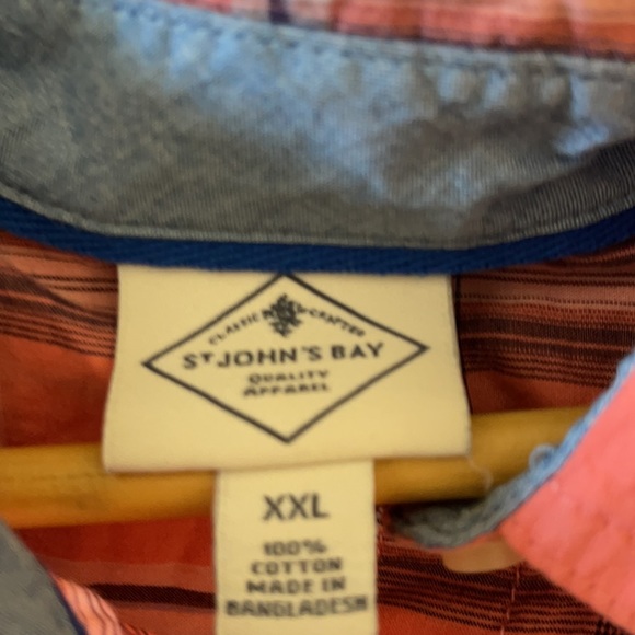 Long sleeve button up shirt - Picture 2 of 3